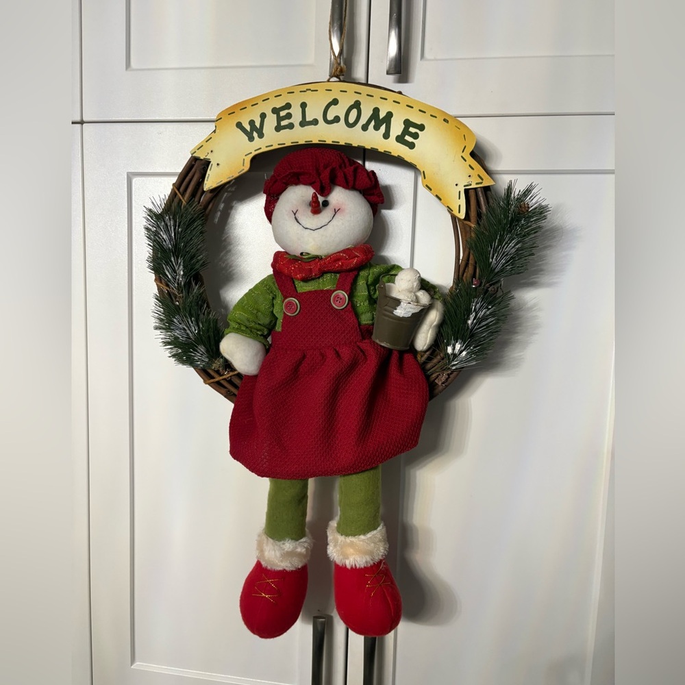 Holiday / Christmas wreath new with tags retail $125